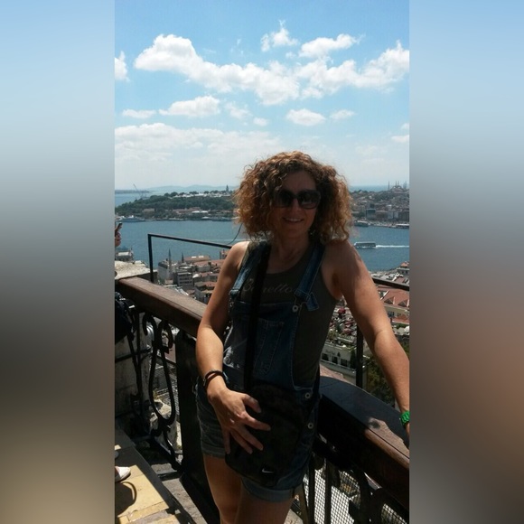 STYLE ME - JADAโ S CLOSET - Picture 3 of 16